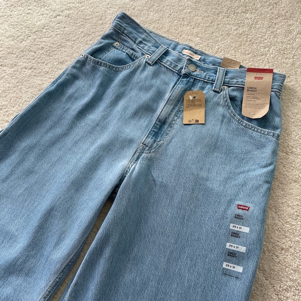 NWT Levi's Cinch Baggy High Rise Women's Jeans Size 29/31 - Picture 3 of 13